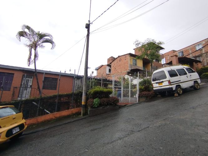 Casa de 3 alcobas en venta en Enciso, Medellín, 139 m² · foto 18 de 18