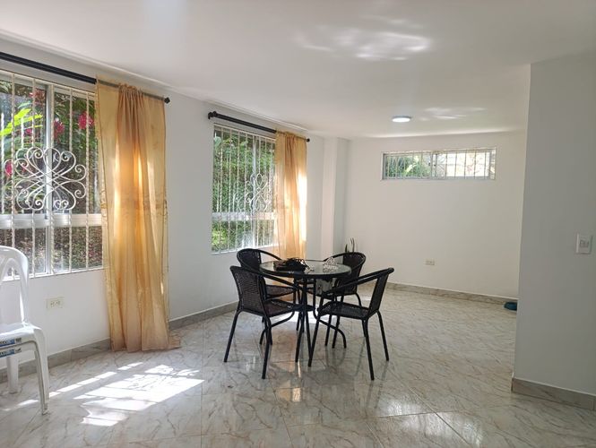 Apartamento de 3 alcobas en venta en San Lucas, Medellín, 83 m² · foto 3 de 19