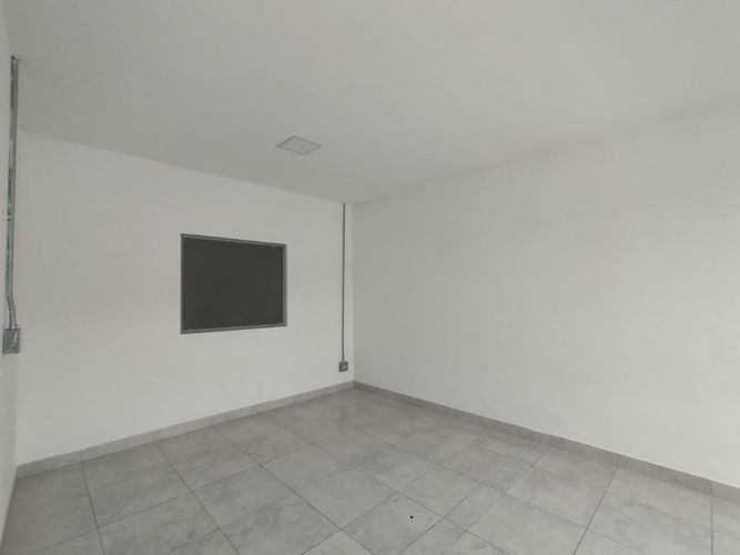 Local en arriendo en El Poblado, Medellín, 129 m² · foto 5 de 9