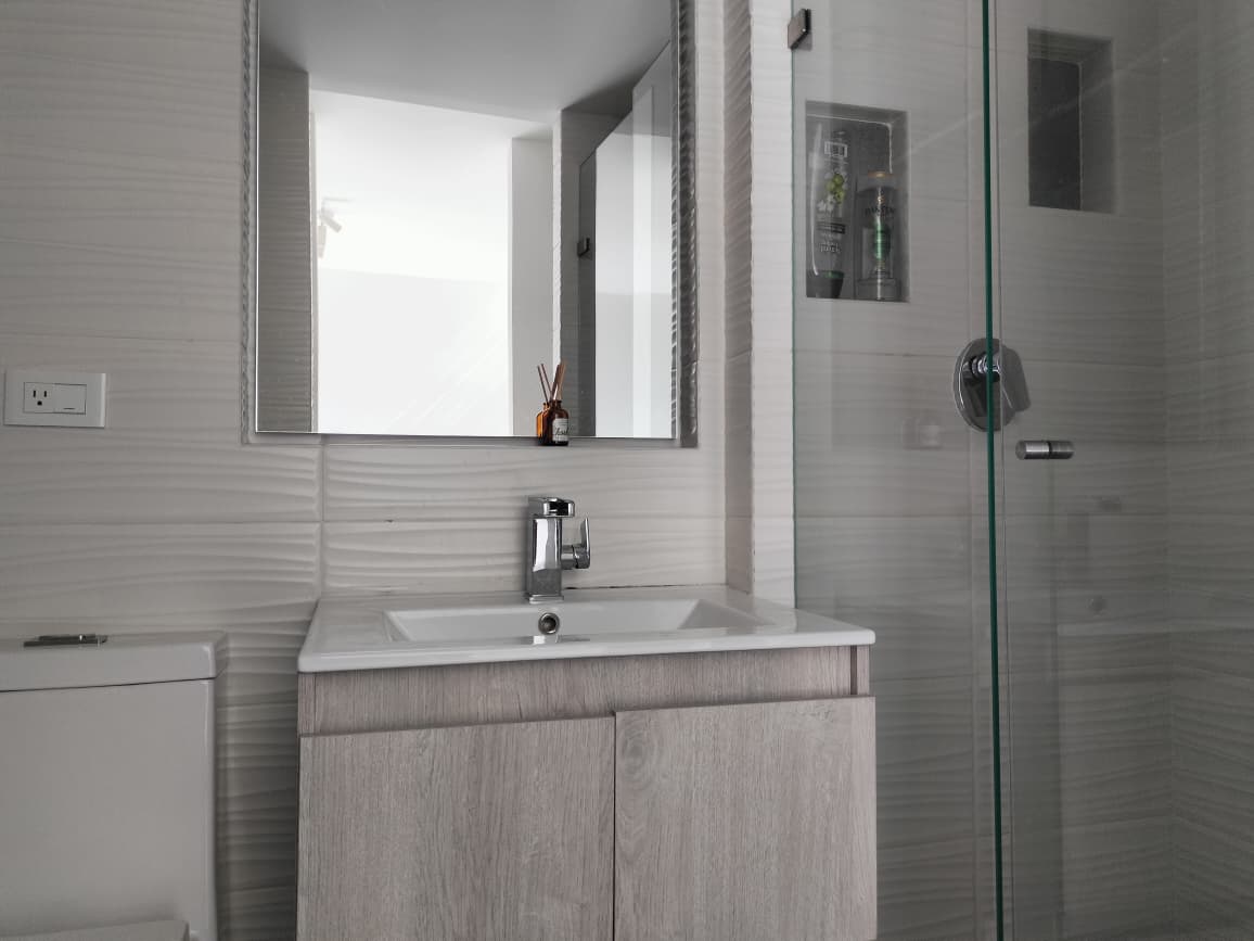Apartamento en venta en El Poblado, Medellín · foto 6 de 18