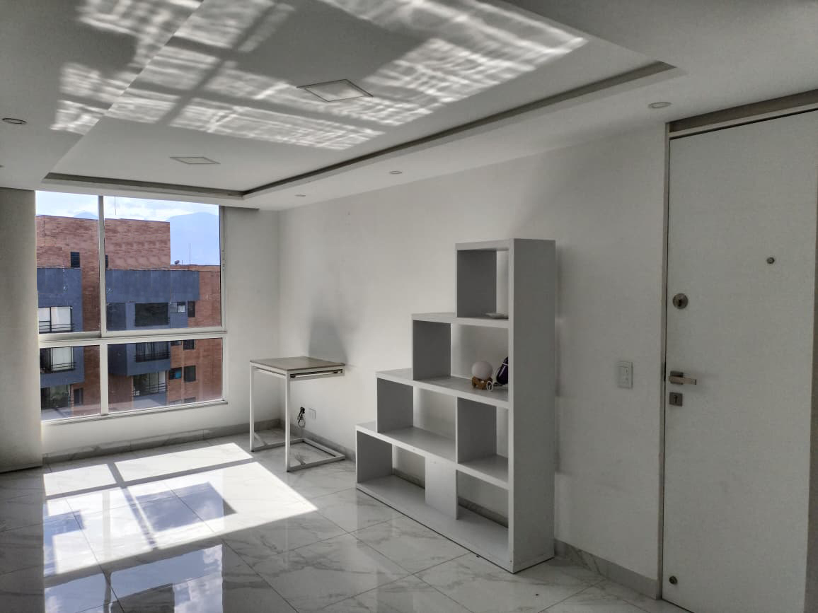 Apartamento en venta en El Poblado, Medellín · foto 3 de 18