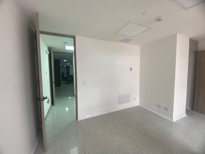 Consultorio en arriendo en San Diego, Medellín, 30 m² · foto 2 de 16