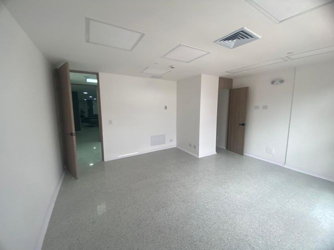 Consultorio en arriendo en San Diego, Medellín, 30 m² · foto 9 de 16