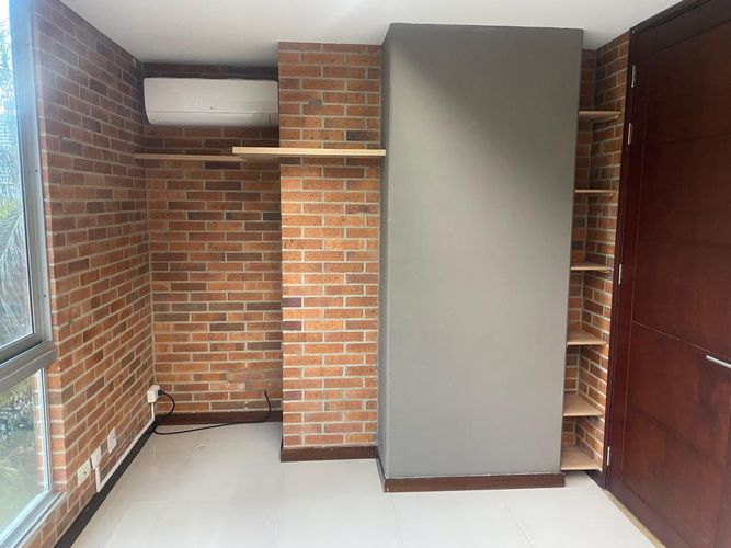 Oficina en arriendo en El Poblado, Medellín, 22 m² · foto 13 de 17