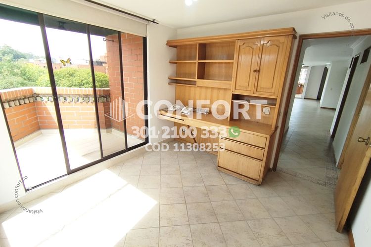 Apartamento de 3 alcobas en arriendo en Conquistadores, Medellín, 100 m² · foto 12 de 24