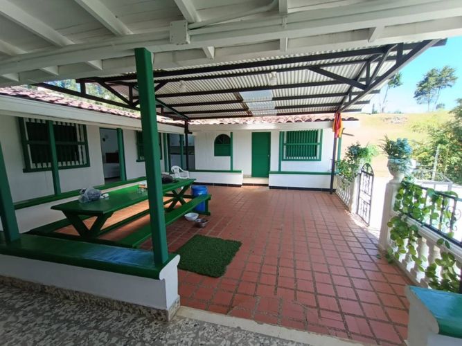Finca en arriendo en El Salado, Guarne, 5850 m² · foto 2 de 22