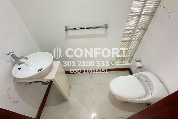 Apartamento de 3 alcobas en arriendo en Los Balsos, Medellín, 200 m² · foto 11 de 24