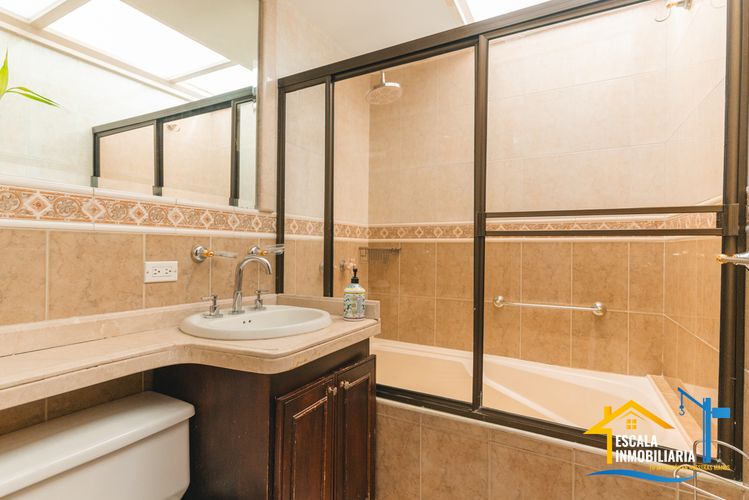 Casa en venta en Santa Paula, Bogotá · foto 19 de 24