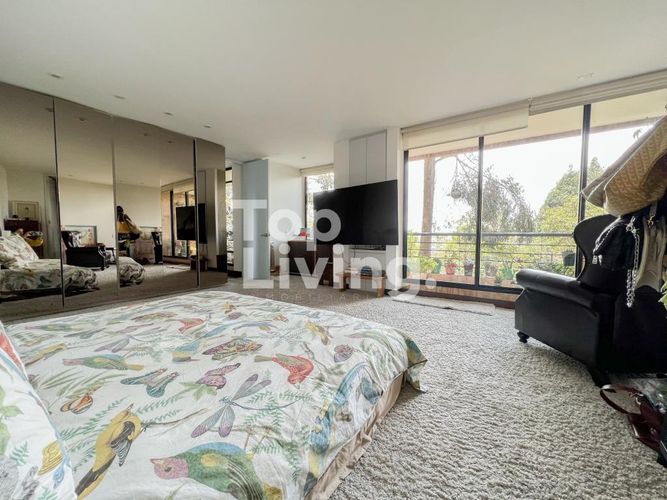 Apartamento de 1 alcoba en venta en Los Rosales, Bogotá, 130 m² · foto 9 de 13
