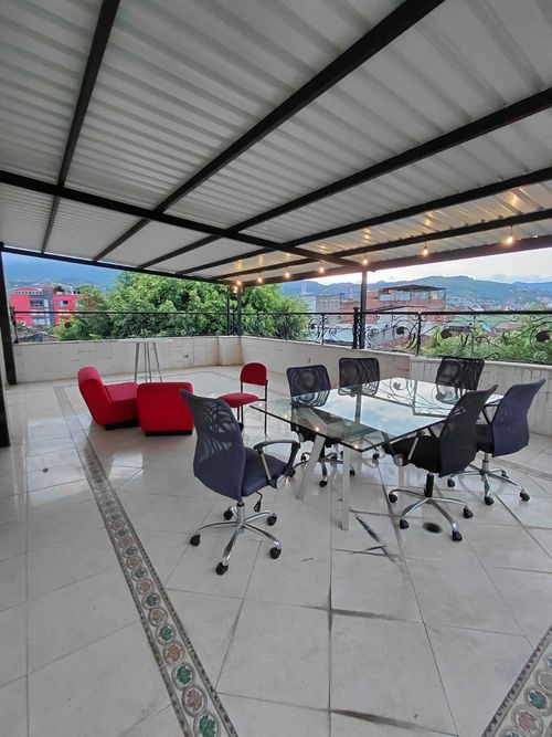 Edificio en venta en El Limonar, Cali, 250 m² · foto 7 de 24