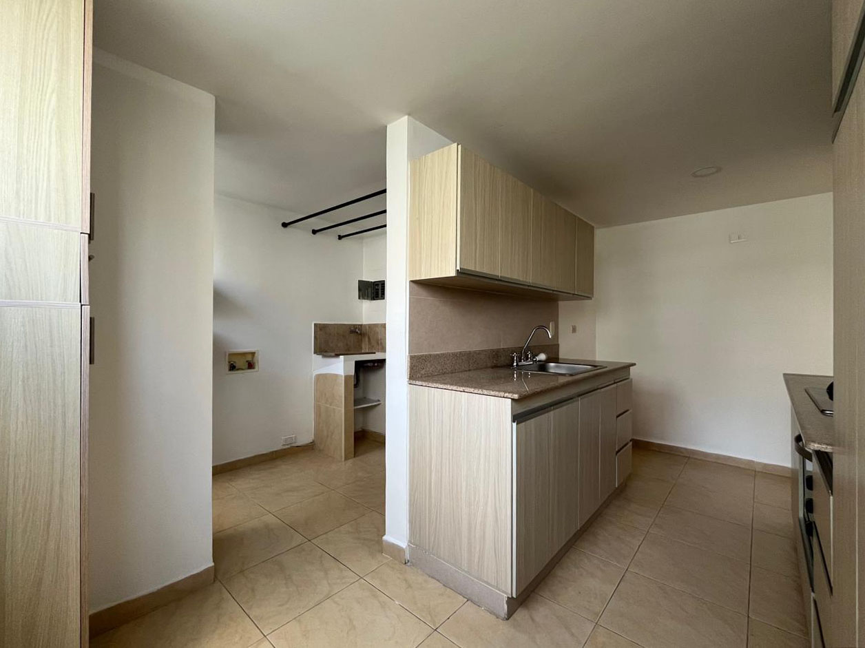 Apartamento en venta en El Poblado, Medellín · foto 4 de 14