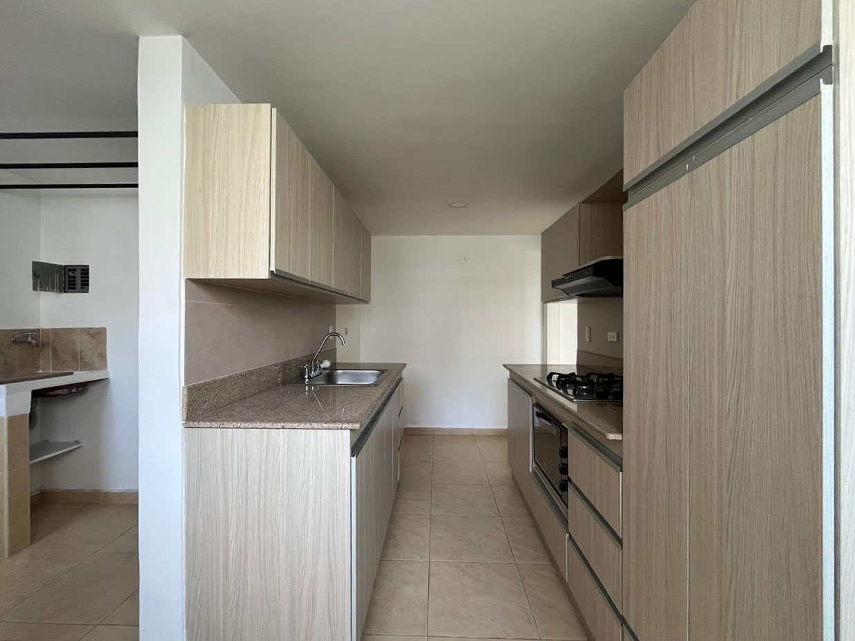 Apartamento en venta en El Poblado, Medellín · foto 3 de 14