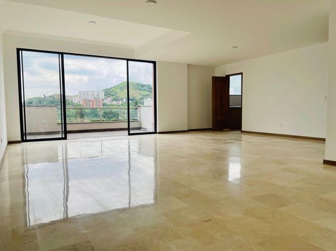 Apartamento de 4 alcobas en venta en Normandia, Cali, 190 m² · foto 4 de 24