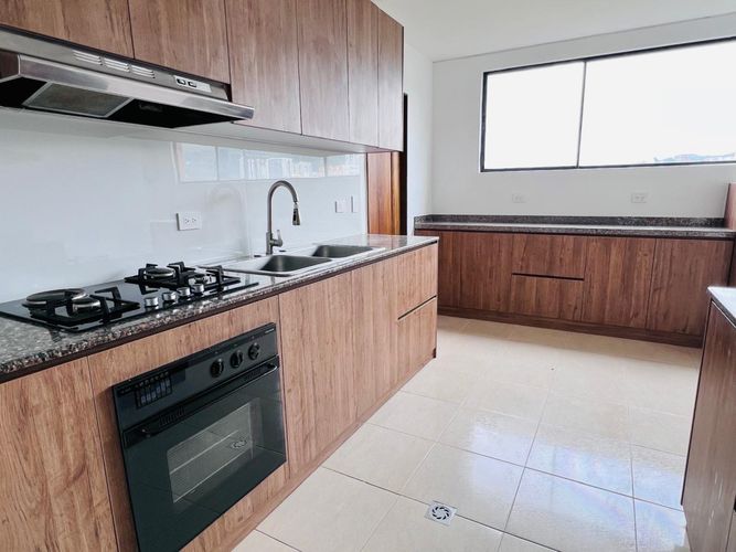 Apartamento de 4 alcobas en venta en Normandia, Cali, 190 m² · foto 9 de 24
