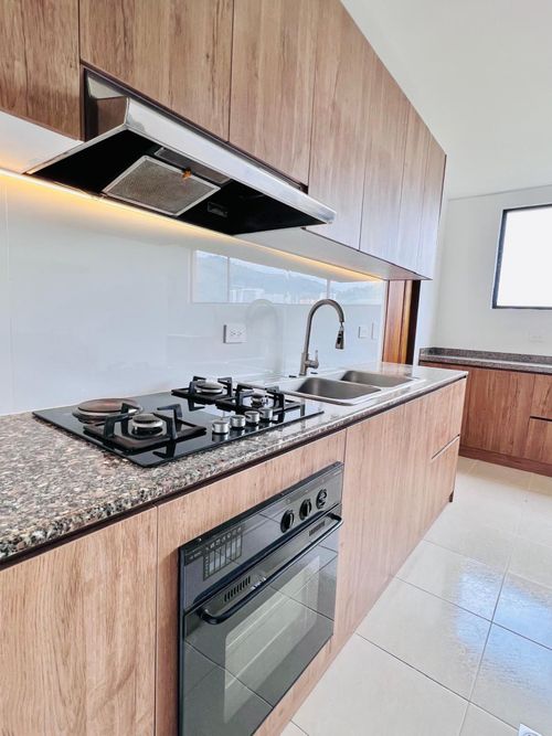 Apartamento de 4 alcobas en venta en Normandia, Cali, 190 m² · foto 11 de 24