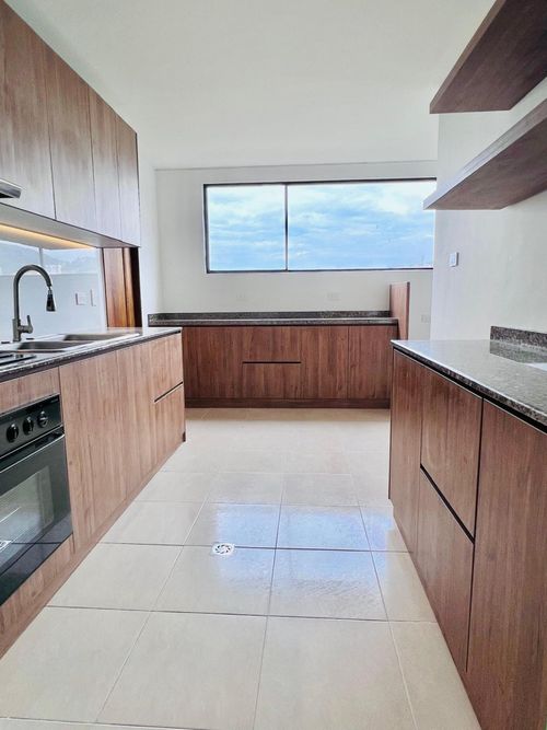 Apartamento de 4 alcobas en venta en Normandia, Cali, 190 m² · foto 12 de 24