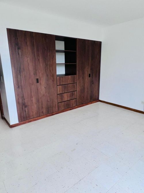 Apartamento de 4 alcobas en venta en Normandia, Cali, 190 m² · foto 16 de 24