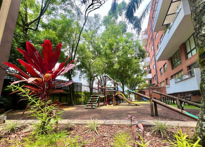 Apartamento de 4 alcobas en venta en Normandia, Cali, 190 m² · foto 23 de 24
