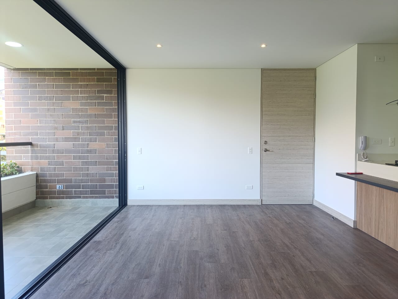 Apartamento en arriendo en El Poblado, Medellín · foto 3 de 18