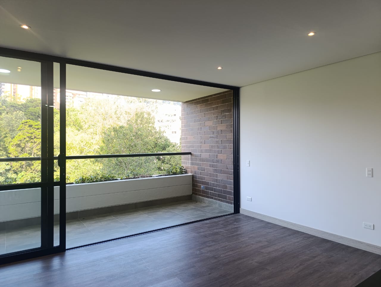 Apartamento en arriendo en El Poblado, Medellín · foto 2 de 18
