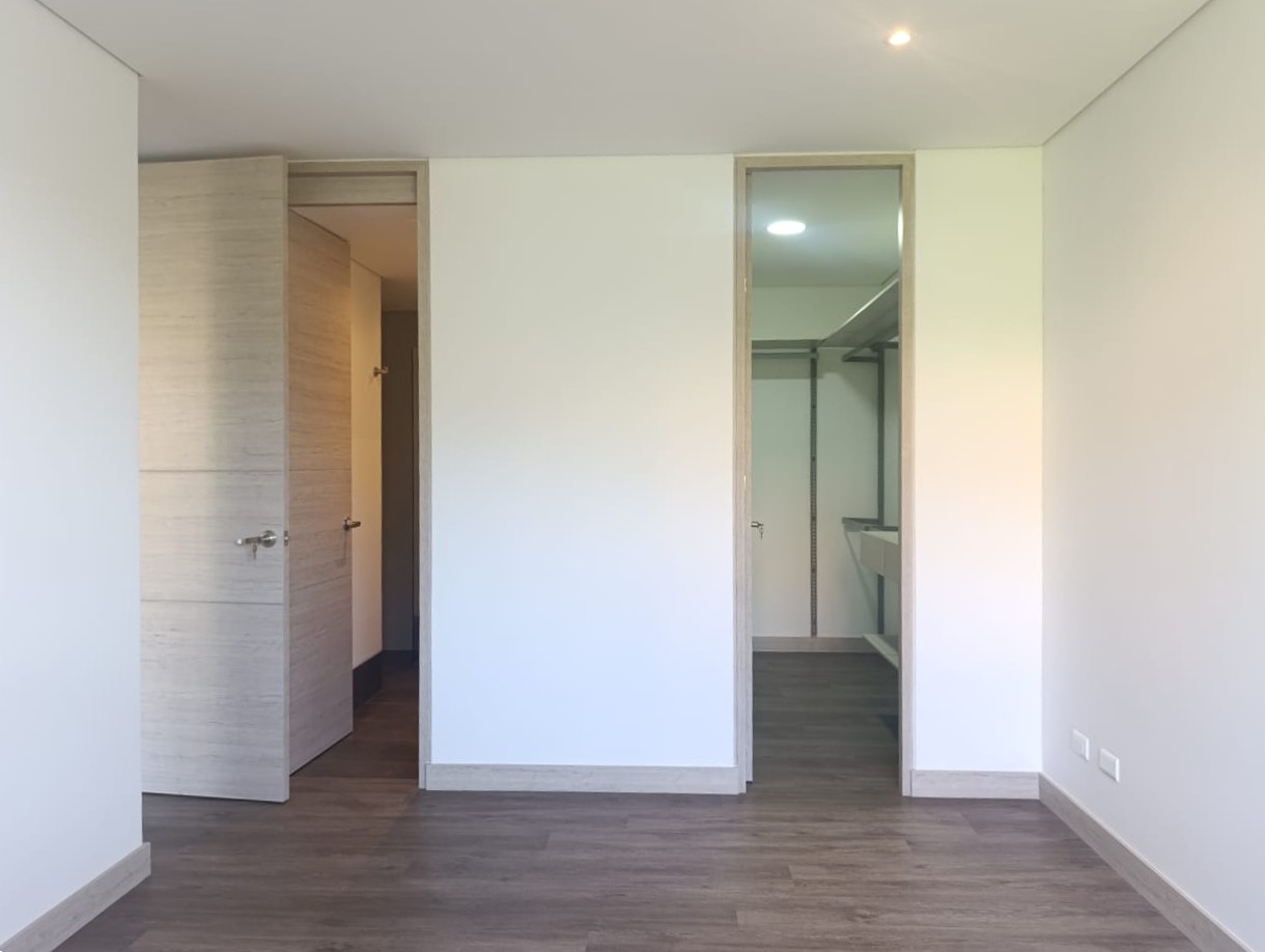Apartamento en arriendo en El Poblado, Medellín · foto 13 de 18