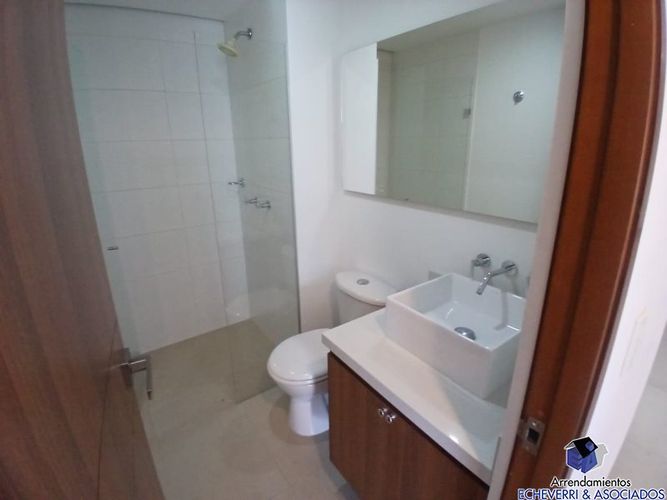 Apartamento de 3 alcobas en venta en Loma De Las Brujas, Envigado, 107 m² · foto 6 de 10