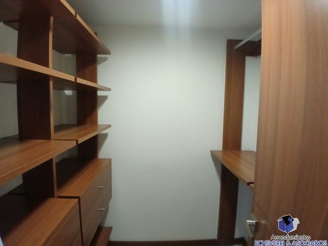 Apartamento de 3 alcobas en venta en Loma De Las Brujas, Envigado, 107 m² · foto 10 de 10