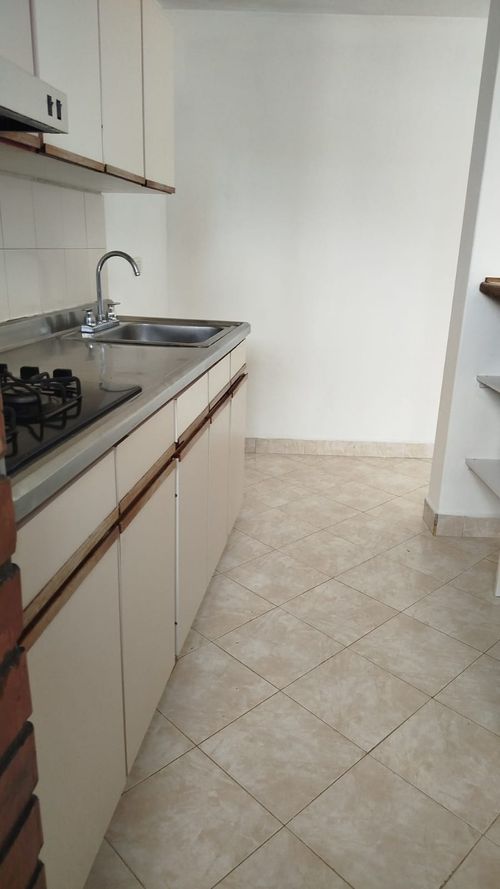 Apartamento de 2 alcobas en arriendo en Granada, Medellín, 80 m² · foto 10 de 10