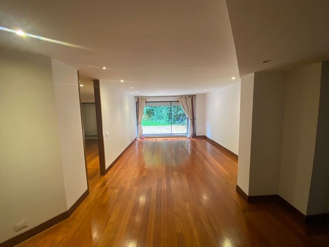 Apartamento de 5 alcobas en arriendo en Bella Vista, Bogotá, 450 m² · foto 8 de 24