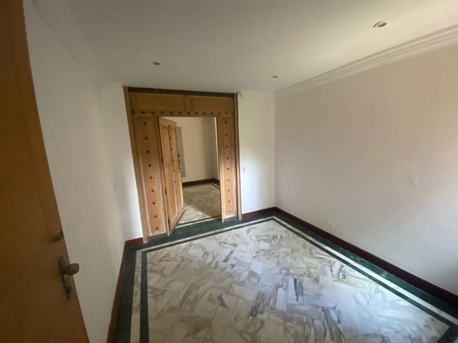 Apartamento de 5 alcobas en arriendo en Bella Vista, Bogotá, 450 m² · foto 5 de 24