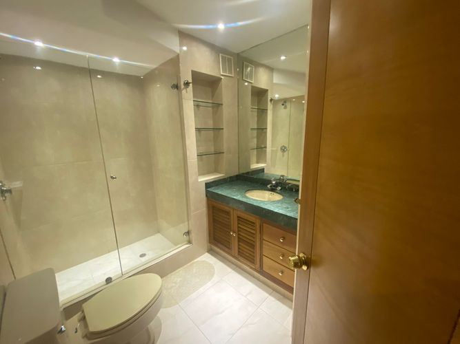 Apartamento de 5 alcobas en arriendo en Bella Vista, Bogotá, 450 m² · foto 6 de 24
