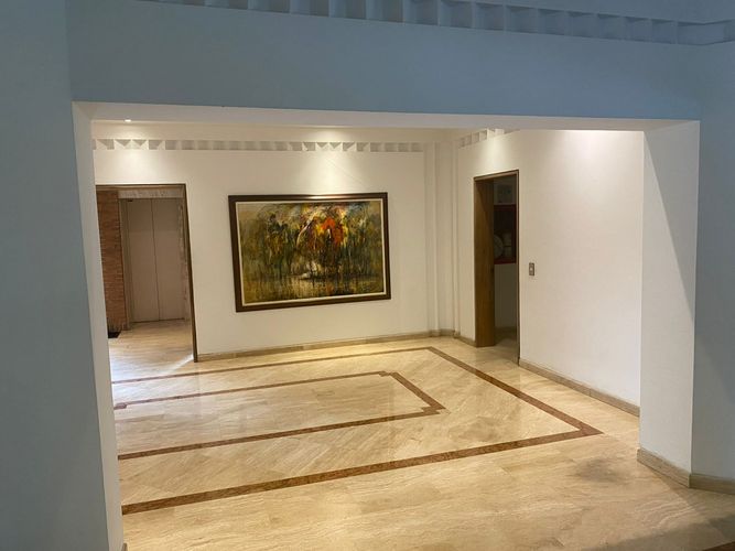 Apartamento de 5 alcobas en arriendo en Bella Vista, Bogotá, 450 m² · foto 2 de 24