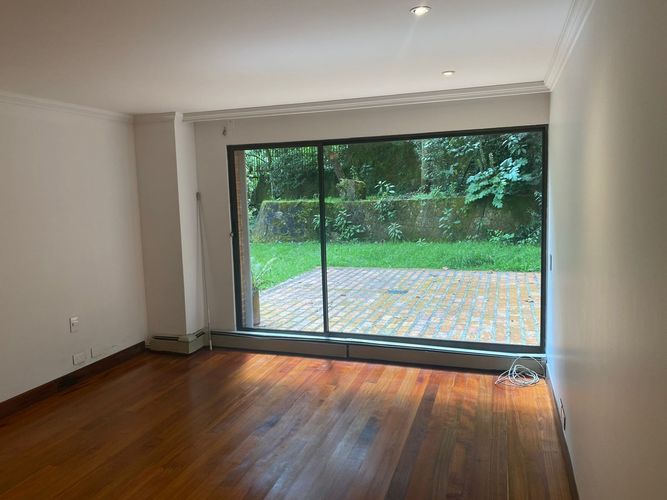 Apartamento de 5 alcobas en arriendo en Bella Vista, Bogotá, 450 m² · foto 12 de 24