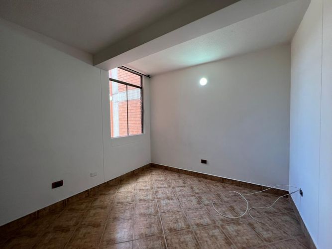 Apartamento de 3 alcobas en arriendo en El Diamante No. 2, Medellín, 84 m² · foto 6 de 12