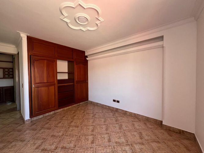 Apartamento de 3 alcobas en arriendo en El Diamante No. 2, Medellín, 84 m² · foto 5 de 12