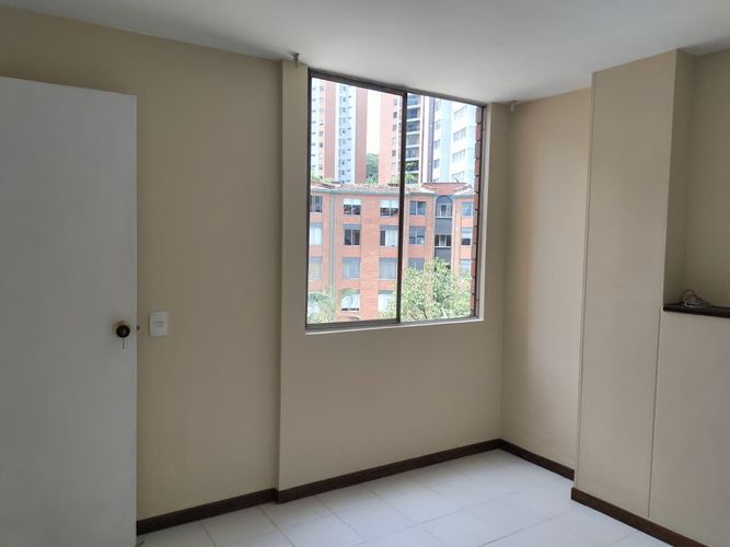 Apartamento de 2 alcobas en arriendo en El Poblado, Medellín, 58 m² · foto 7 de 13