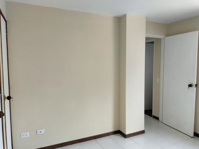 Apartamento de 2 alcobas en arriendo en El Poblado, Medellín, 58 m² · foto 9 de 13