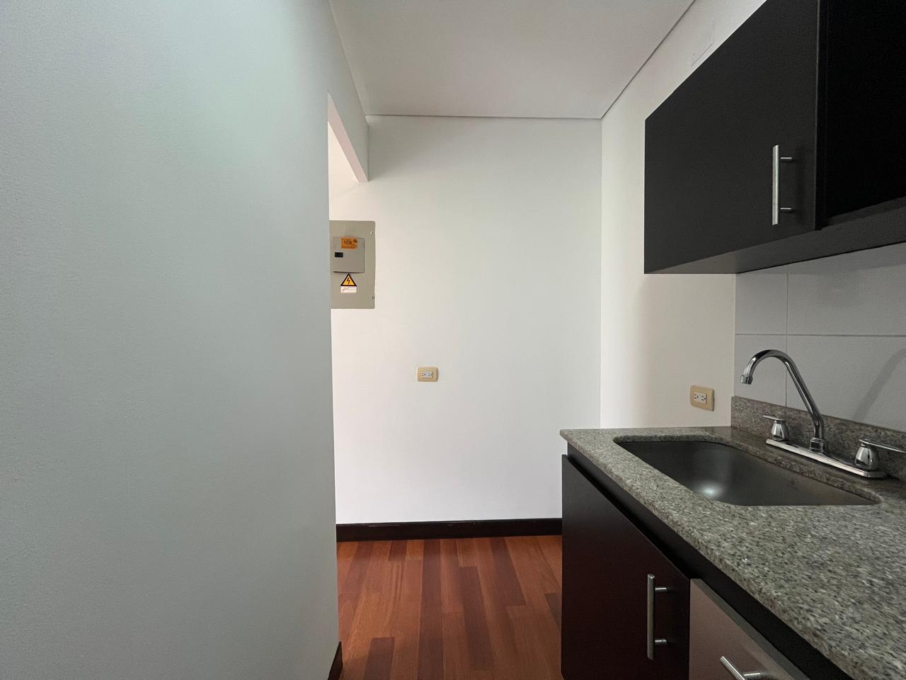 Apartamento en arriendo en El Poblado, Medellín · foto 6 de 10