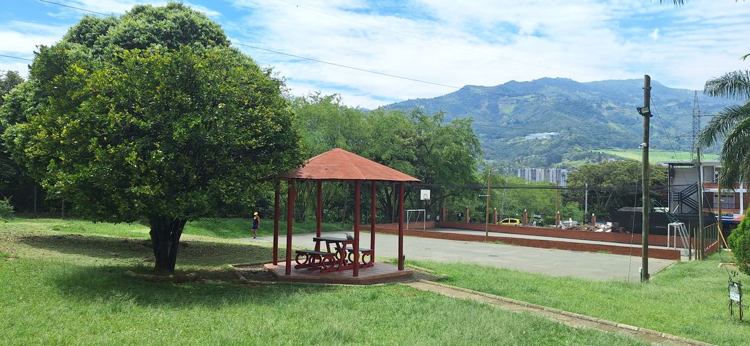 Apartamento de 3 alcobas en venta en Niquia, Bello, 59 m² · foto 23 de 24