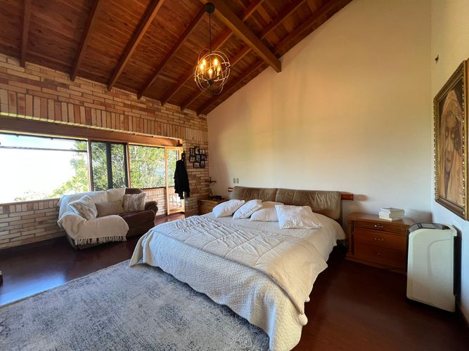 Casa de 4 alcobas en venta en Loma Del Chocho, Envigado, 500 m² · foto 8 de 20
