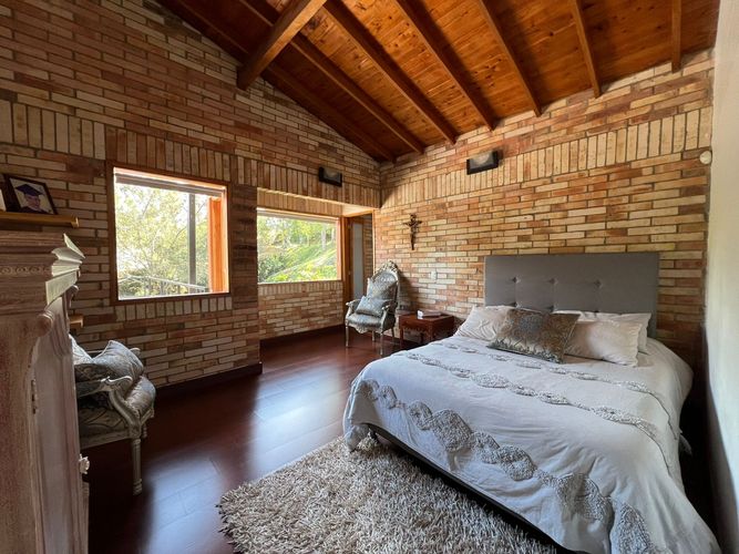 Casa de 4 alcobas en venta en Loma Del Chocho, Envigado, 500 m² · foto 9 de 20