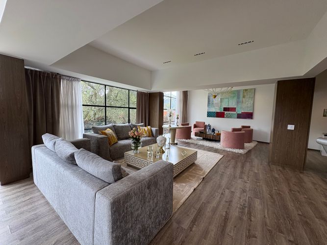 Casa de 6 alcobas en venta en Lagos De Torca, Bogotá, 900 m² · foto 4 de 24