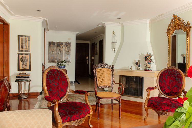 Apartamento de 3 alcobas en venta en Chicó Navarra, Bogotá, 230 m² · foto 7 de 24