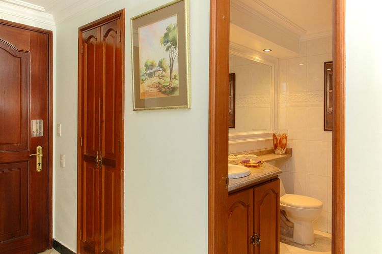 Apartamento de 3 alcobas en venta en Chicó Navarra, Bogotá, 230 m² · foto 20 de 24
