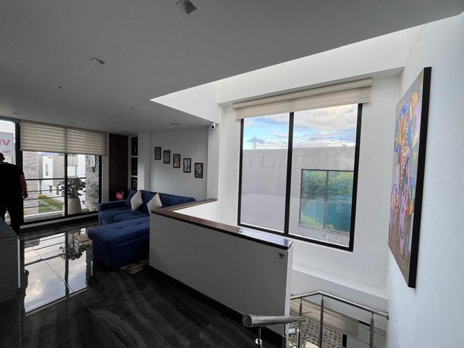 Casa de 3 alcobas en venta en Pueblo Viejo, Cota, 195 m² · foto 3 de 21