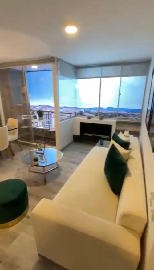 Apartamento en venta en Santa Teresa, Bogotá · foto 2 de 14
