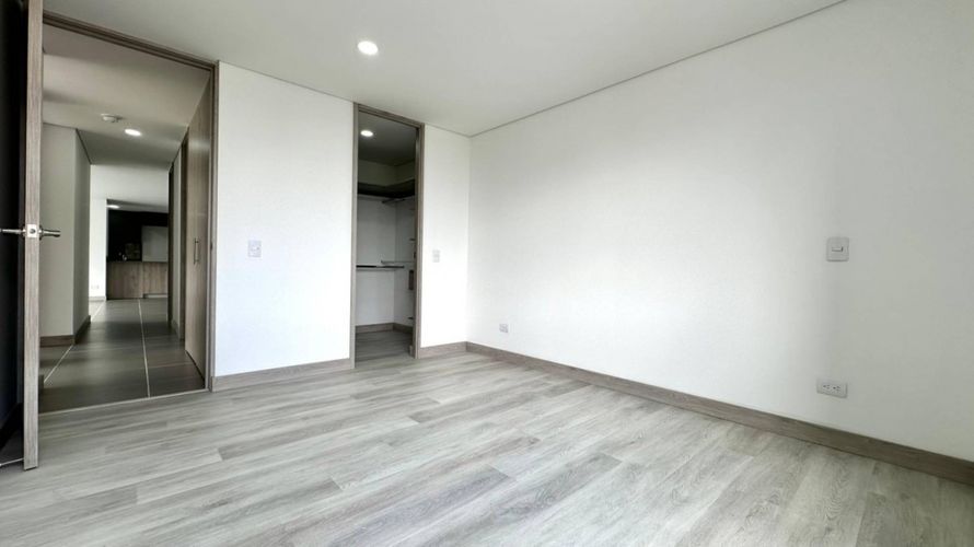 Apartamento de 3 alcobas en venta en Loma Del Esmeraldal, Envigado, 100 m² · foto 18 de 20