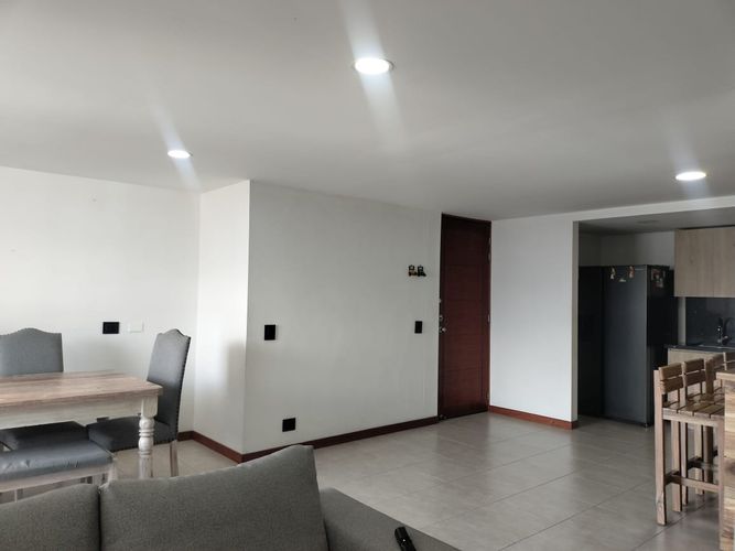 Apartamento de 3 alcobas en venta en Villa Santa Teresa, Envigado, 128 m² · foto 6 de 16
