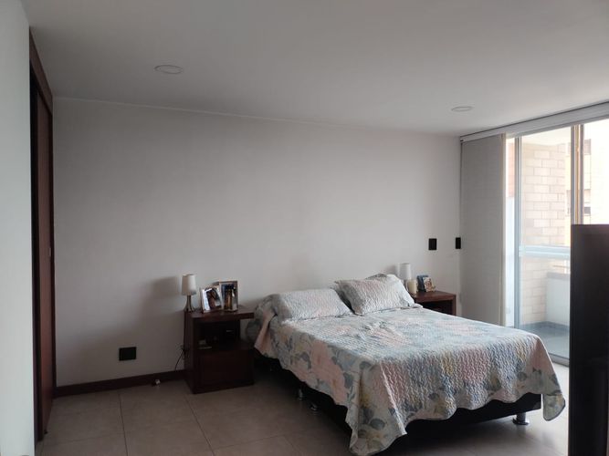 Apartamento de 3 alcobas en venta en Villa Santa Teresa, Envigado, 128 m² · foto 7 de 16