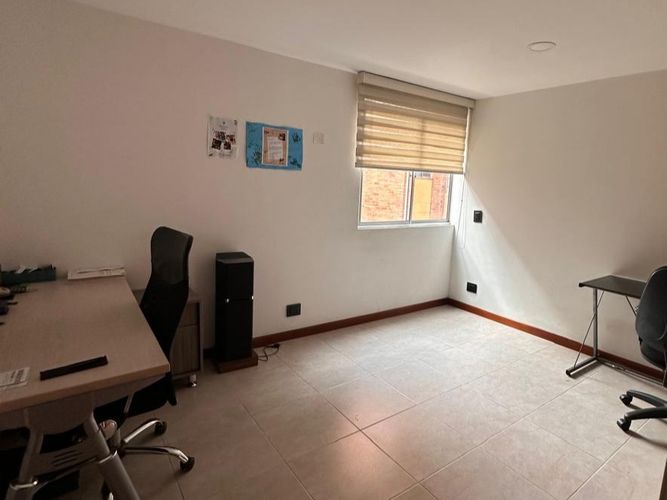 Apartamento de 3 alcobas en venta en Villa Santa Teresa, Envigado, 128 m² · foto 11 de 16